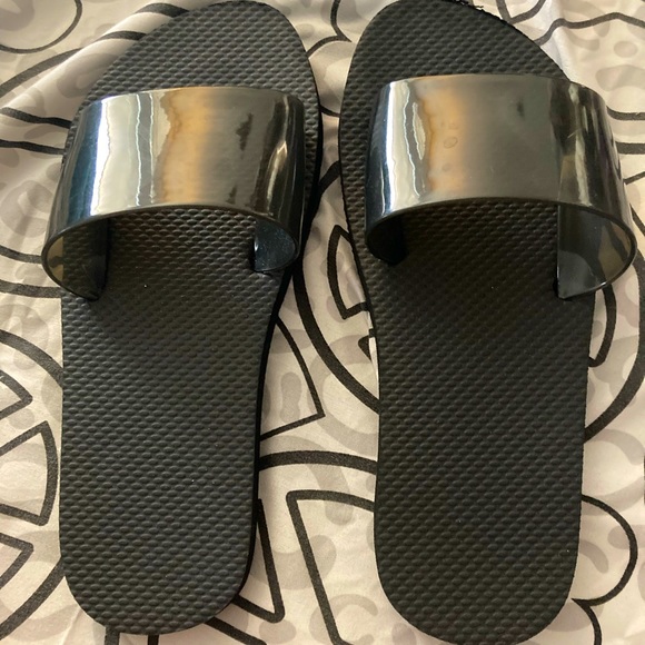 Clear black slides w/ opaque black soles - Picture 2 of 4